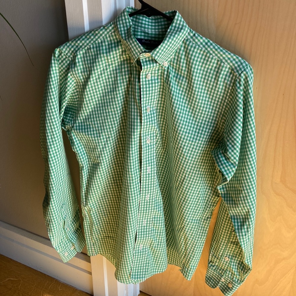 brooks brother fleece green and white square button down shirt. Size. L